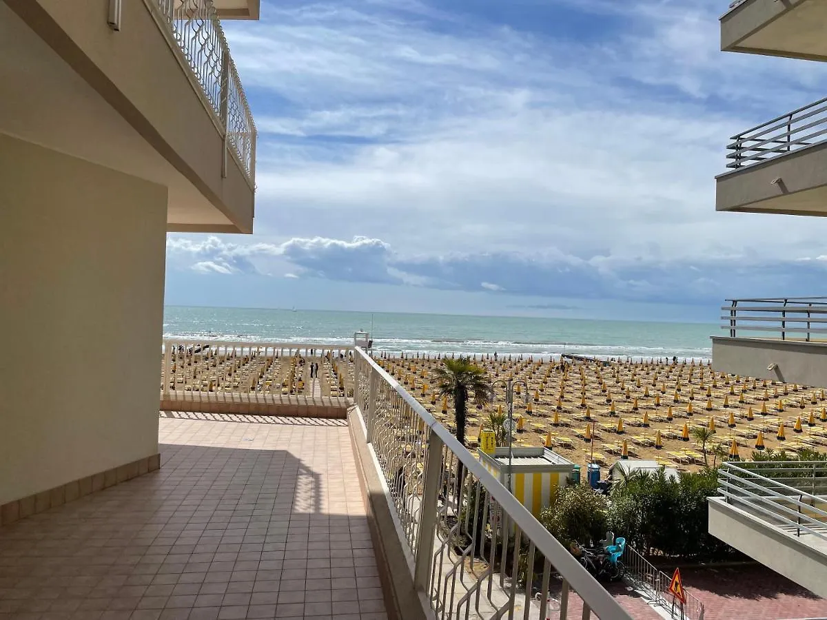 Apartamento Fronte Mare-Residence Union 9 Lido di Jesolo
